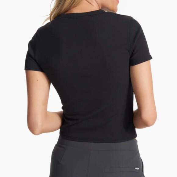 Vuori Pose Fitted Tee - Black - Picture 4 of 5